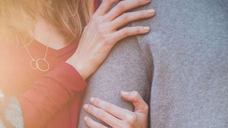 What are the characteristics of agape love (1 Corinthians 13)? It is unconditional and sacrificial like God's love for man (John 3:16).