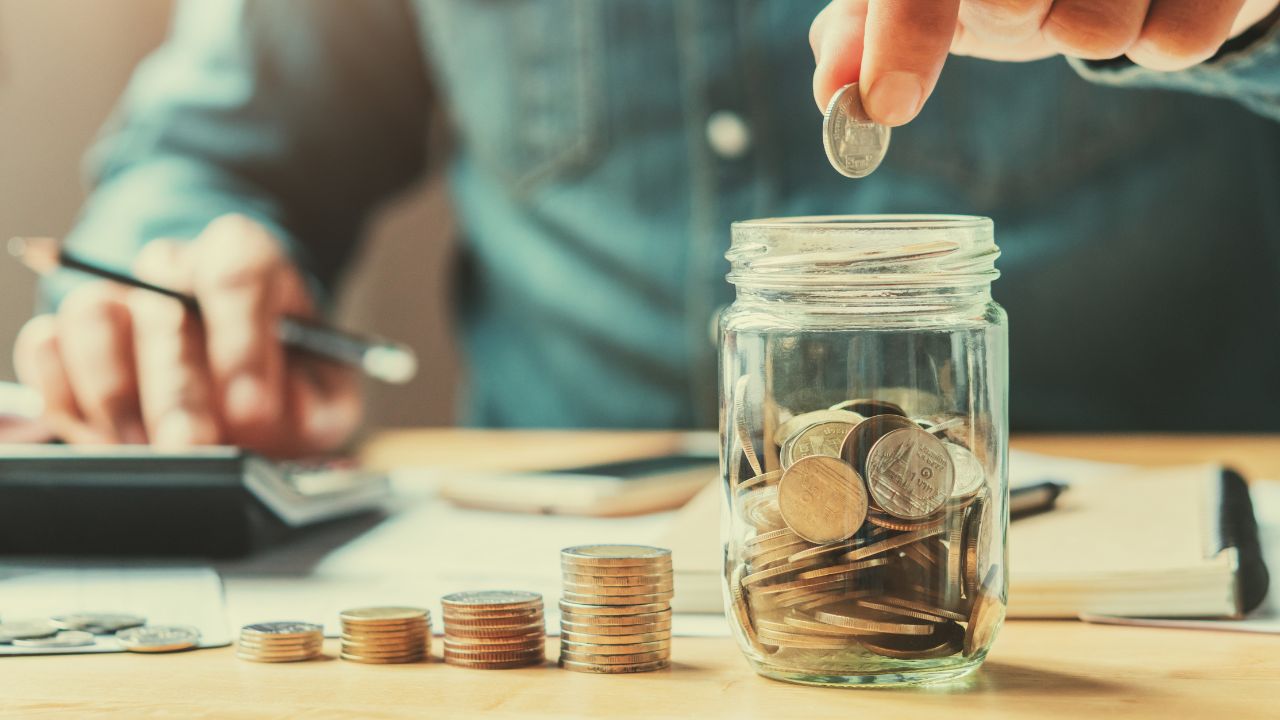 Four Ways to Spend Money Wisely as a Christian